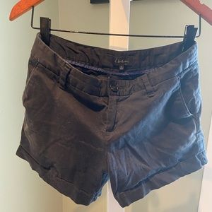 BABATON shorts